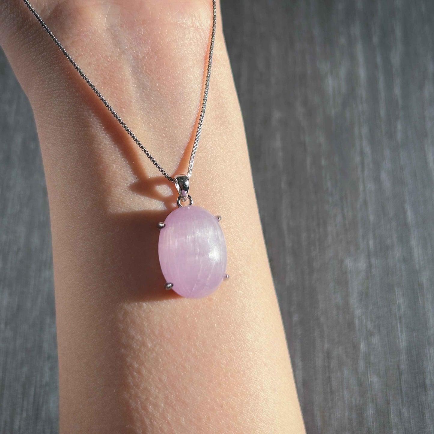 Rare Natural Kunzite Cat Eye's Flash 925 Sterling Silver Pendant (chain excluded)