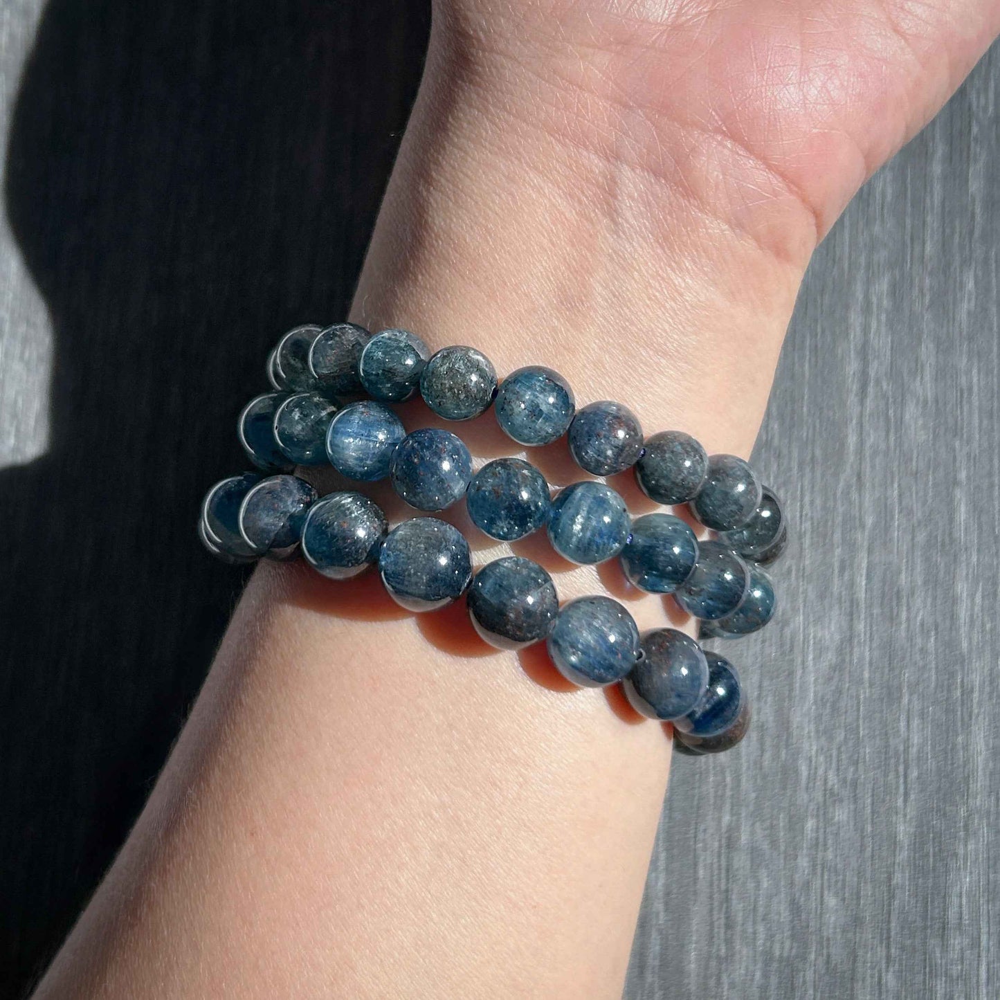 Rare Kyanite with Shining Bracelet in 8 to 10MM