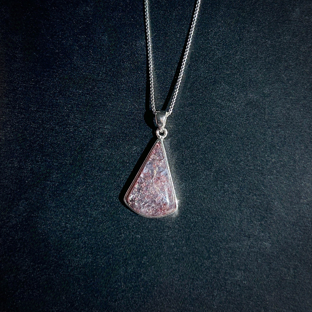 Rare Sparkling Bloodshot Iolite 925 Silver Pendant (chain excluded)