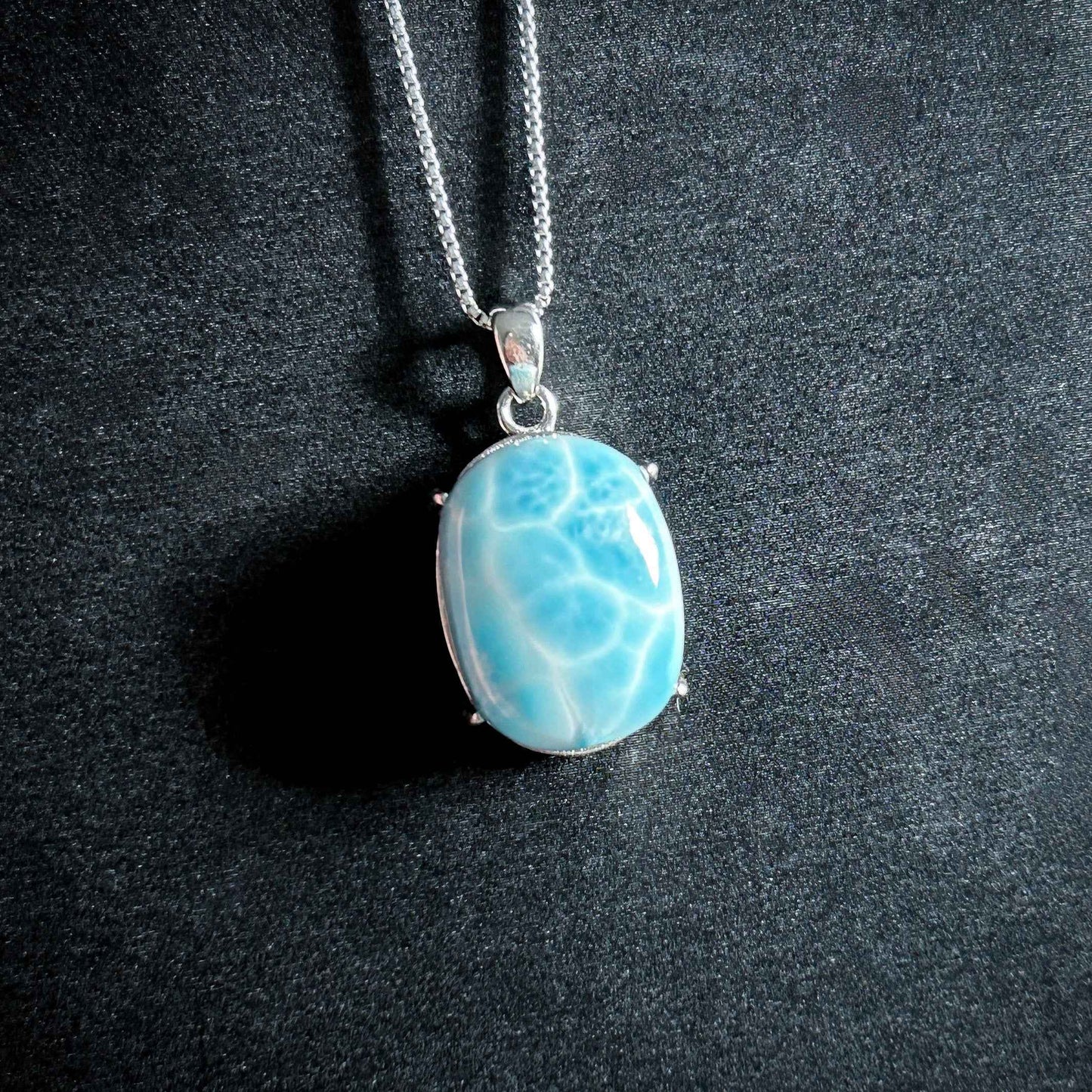 Top Quality Rare Larimar in Oval Shape 925 Sterling Silver Pendant (chain excluded)