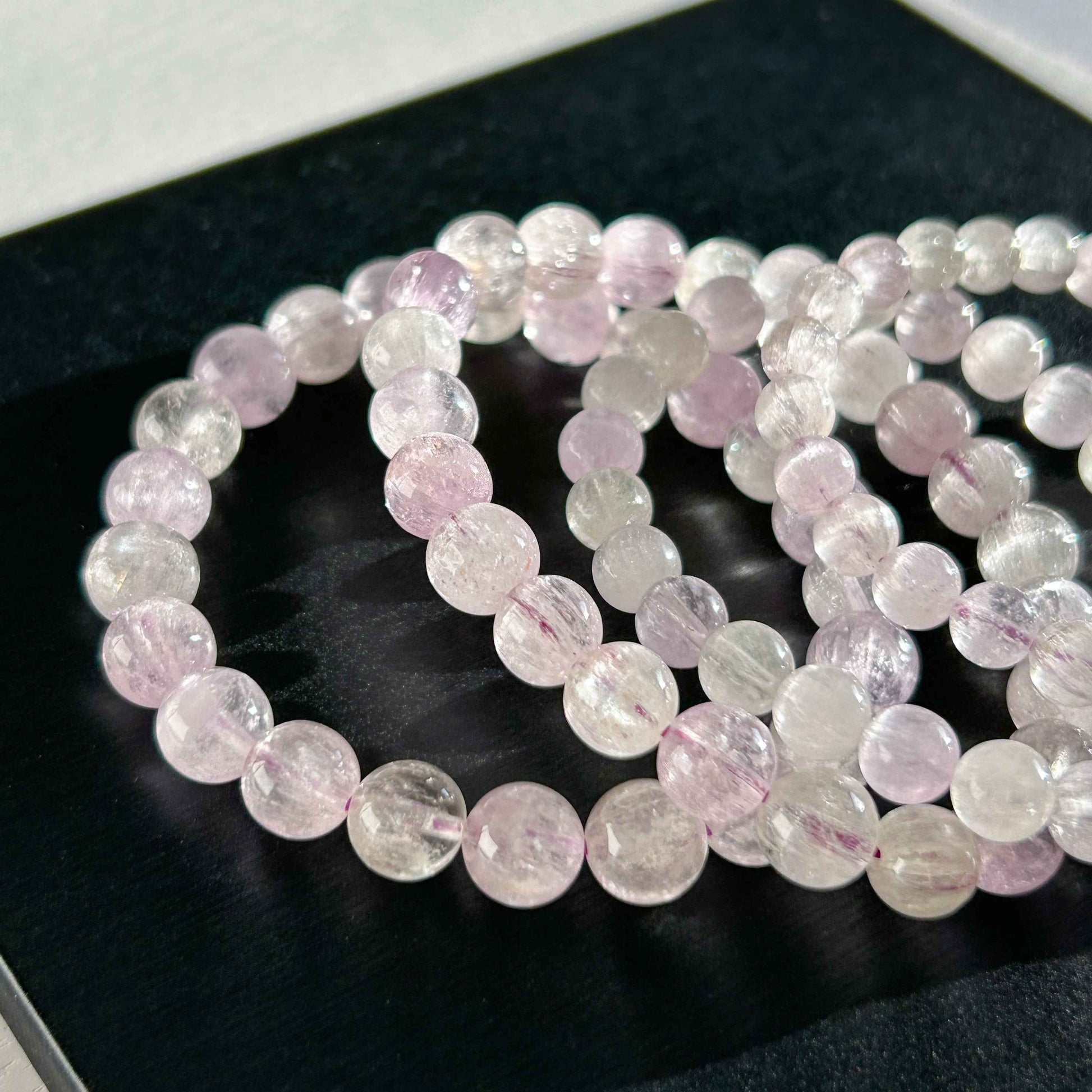 High Quality Kunzite with Cat Eye's Flash Bracelet in 6 to 8MM