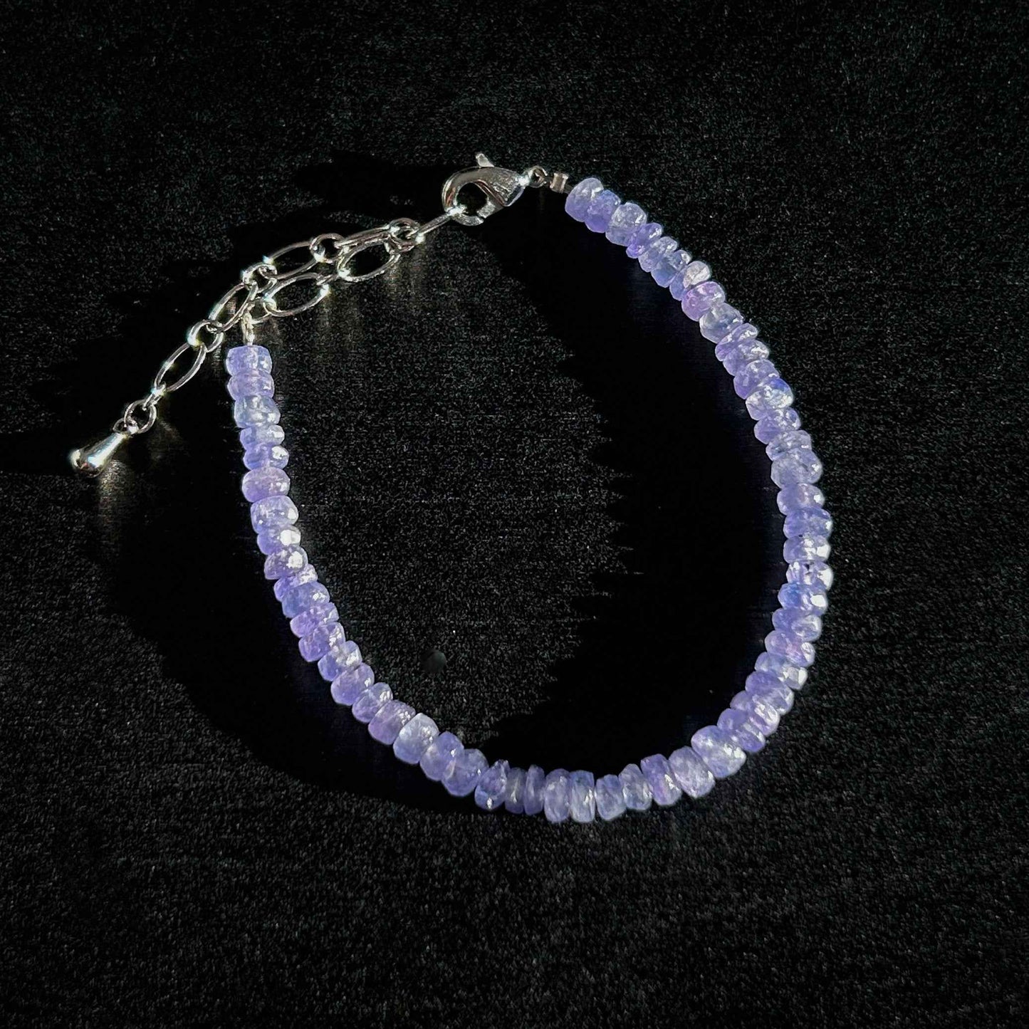 Top Quality Faceted Tanzanite Adjustable Silver Mini Chips Bracelet