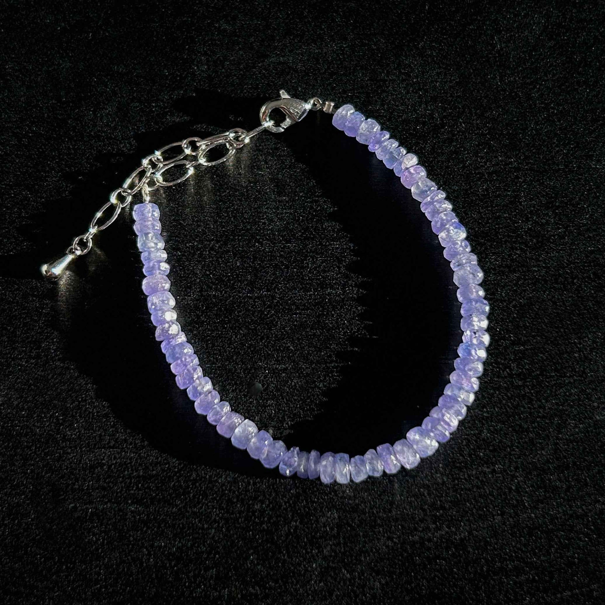 Top Quality Faceted Tanzanite Adjustable Silver Mini Chips Bracelet