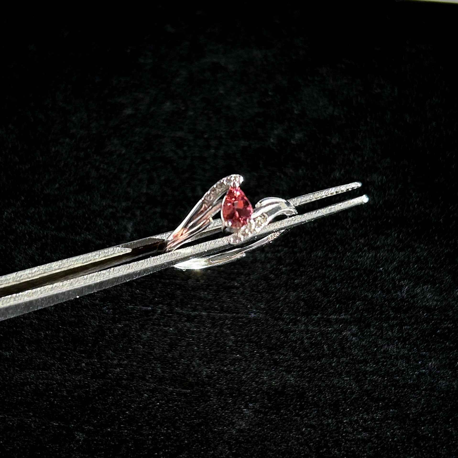 High Quality Pink Tourmaline Adjustable 925 Silver Ring with Zircon