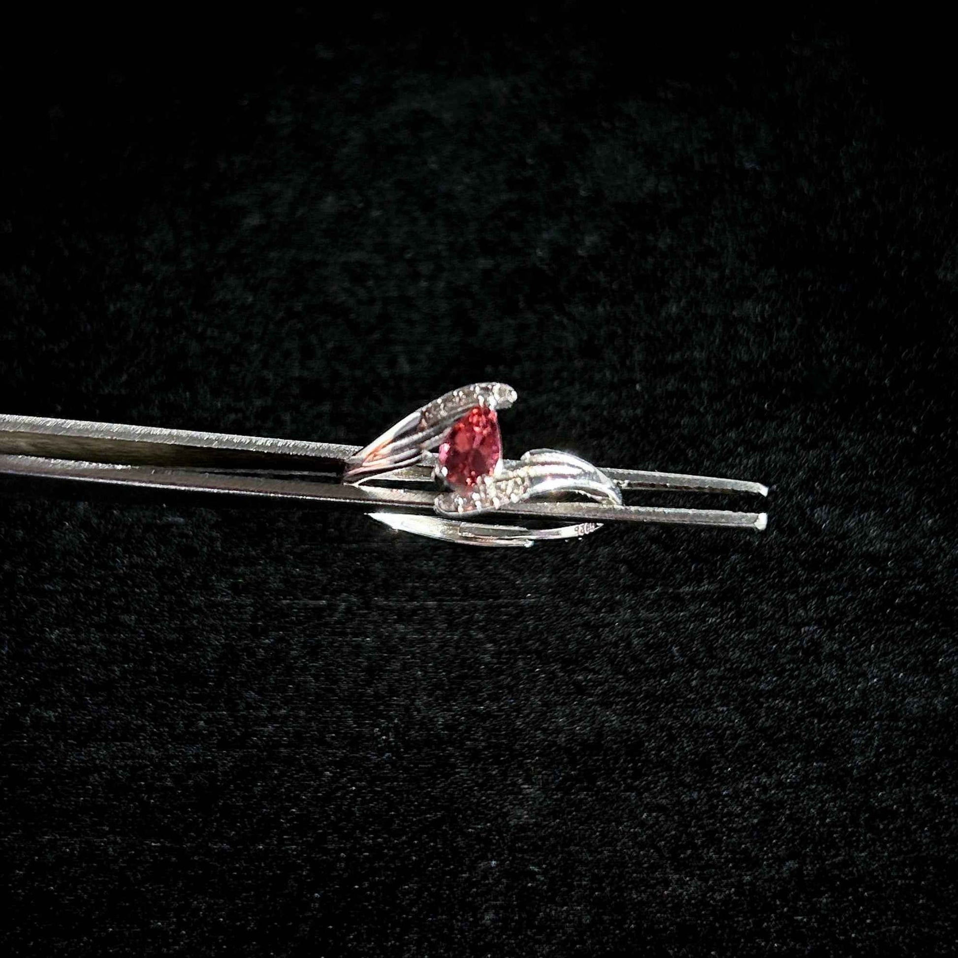 High Quality Pink Tourmaline Adjustable 925 Silver Ring with Zircon