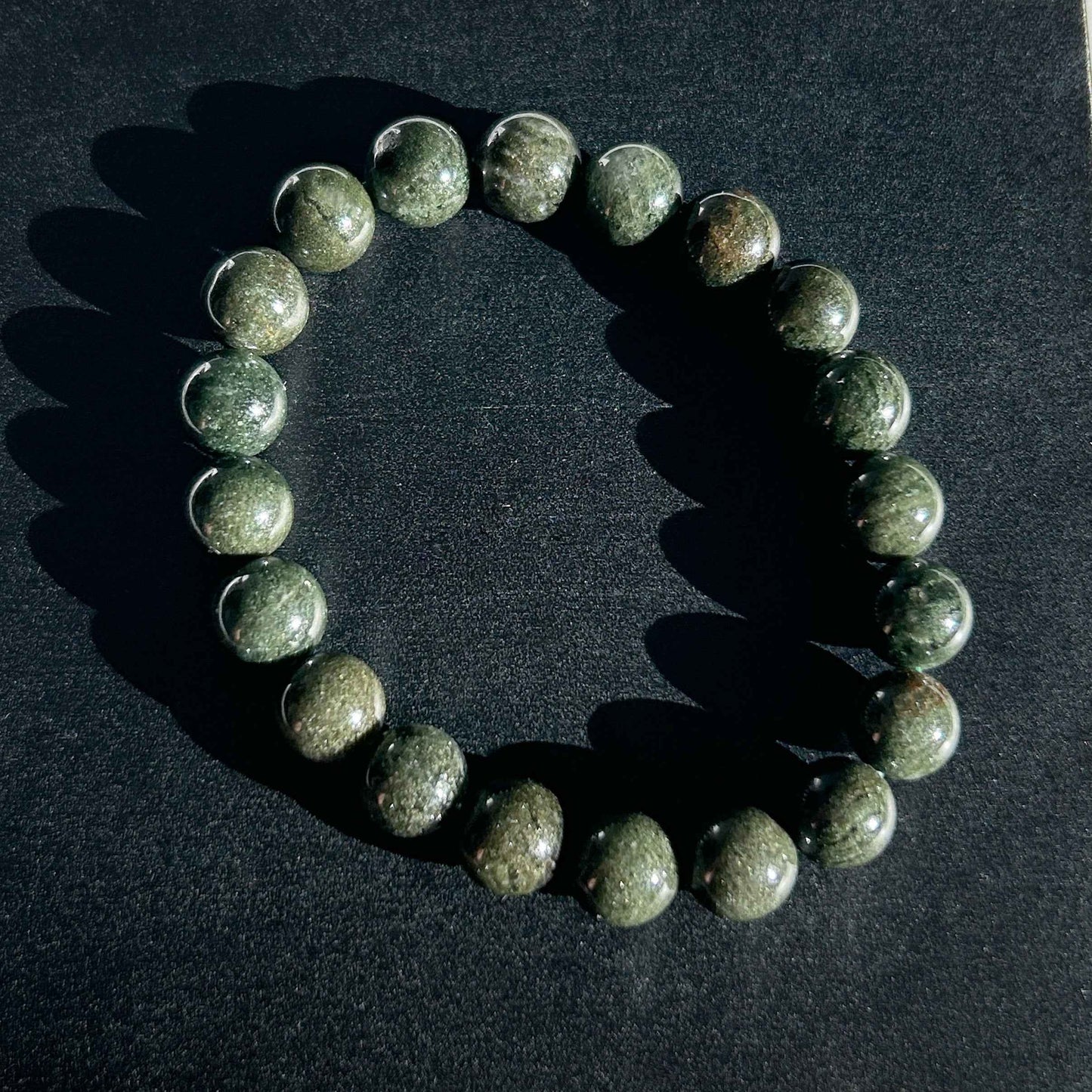 Green Garden Quartz Bracelet in 9 to 11MM