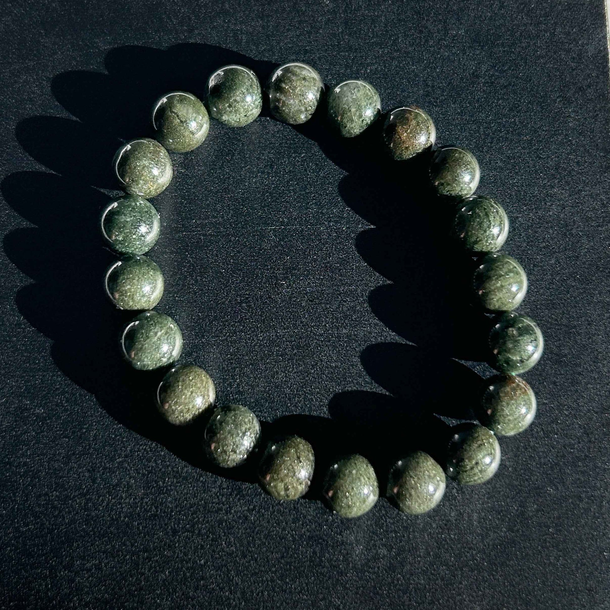 Green Garden Quartz Bracelet in 9 to 11MM