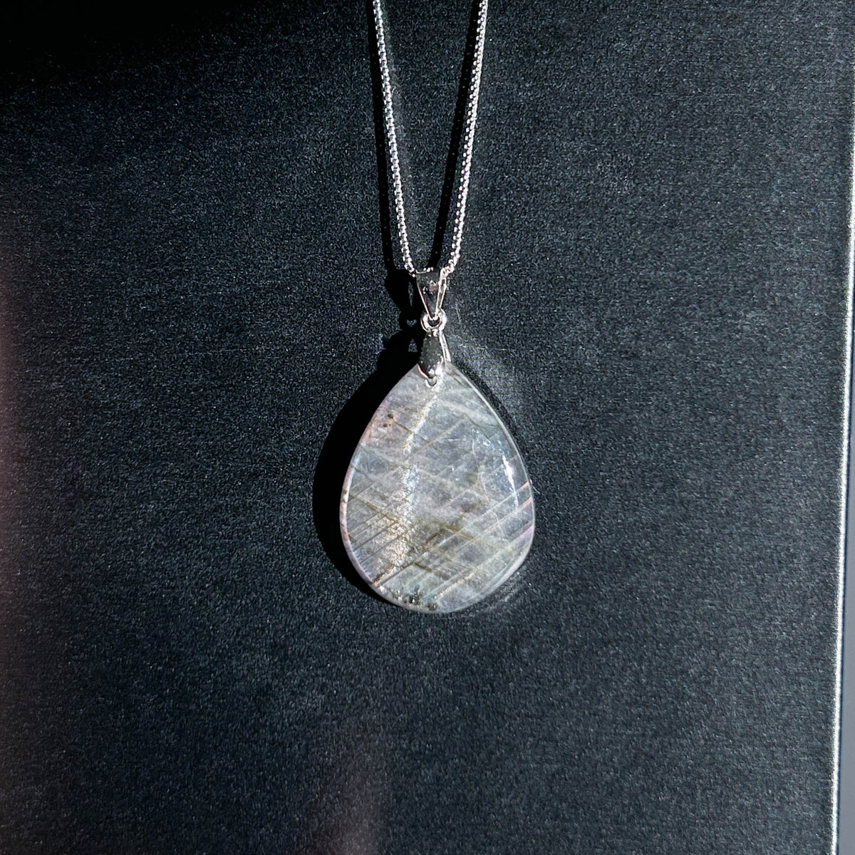 Rare Purple Rainbow Labradorite 925 Sterling Silver Pendant (chain excluded)
