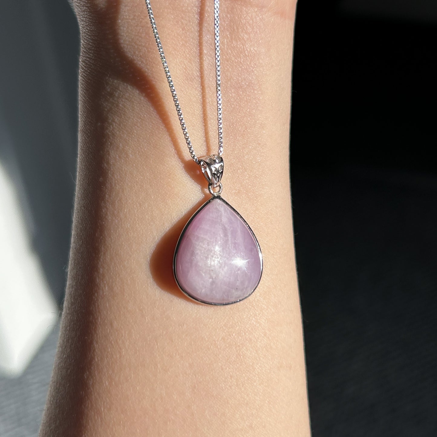 Rare Kunzite Cat Eye's Flash 925 Sterling Silver Pendant (chain excluded)