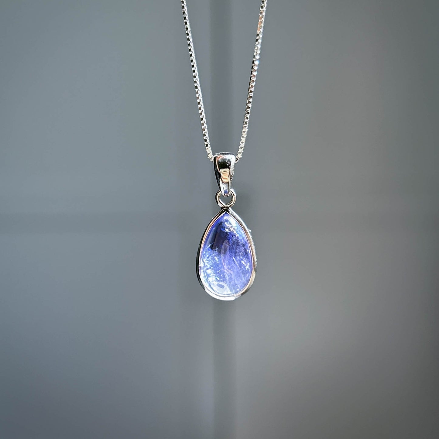 High Quality Tanzanite 925 Sterling Silver Small Pendant (chain excluded)