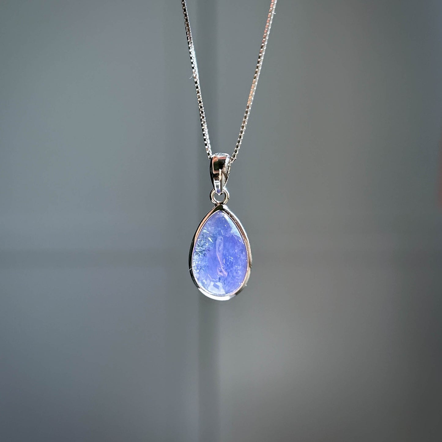 High Quality Tanzanite 925 Sterling Silver Small Pendant (chain excluded)