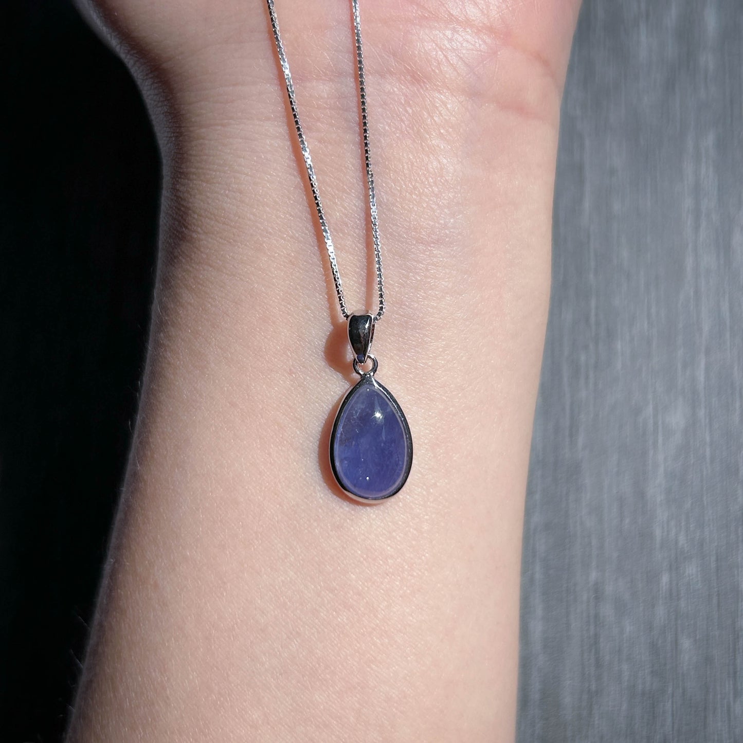 High Quality Tanzanite 925 Sterling Silver Small Pendant (chain excluded)