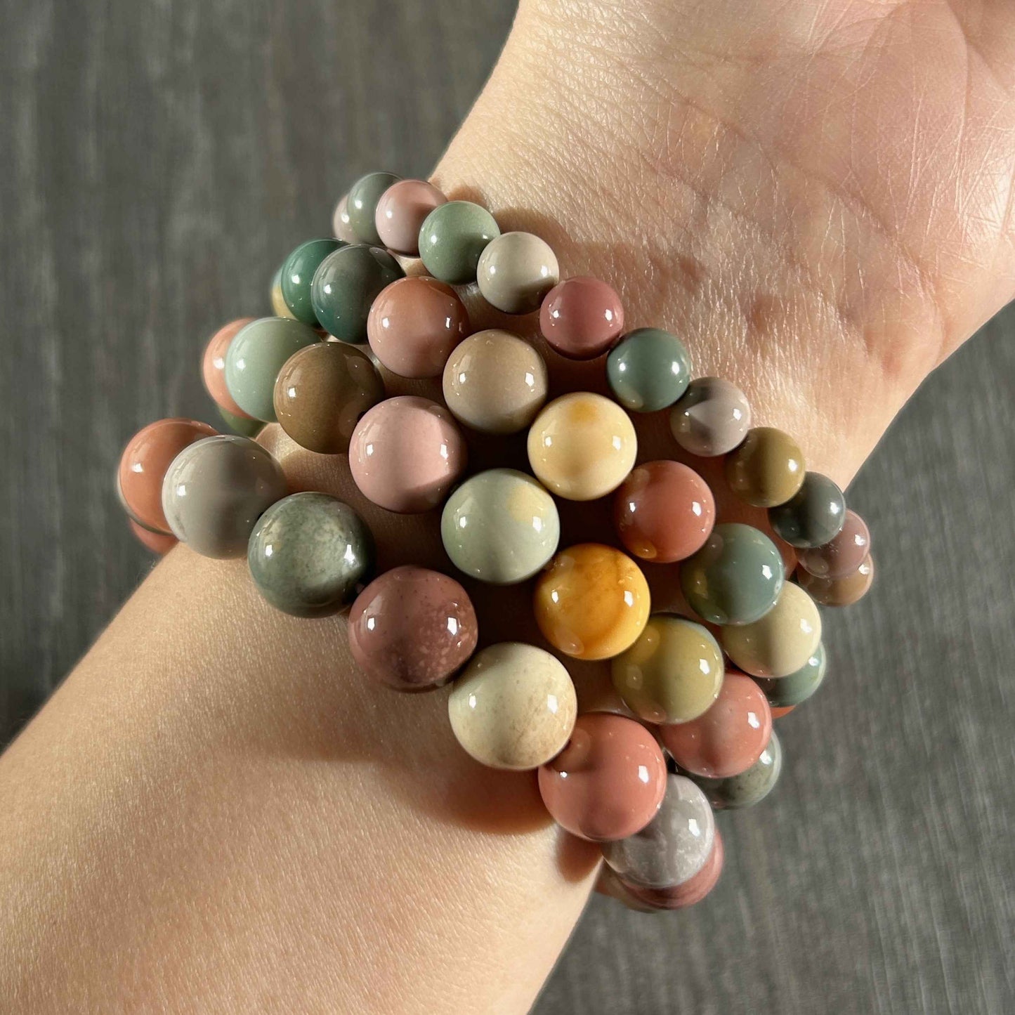 High Quality Rainbow Alashan Agate Bracelet in 7 to 11MM
