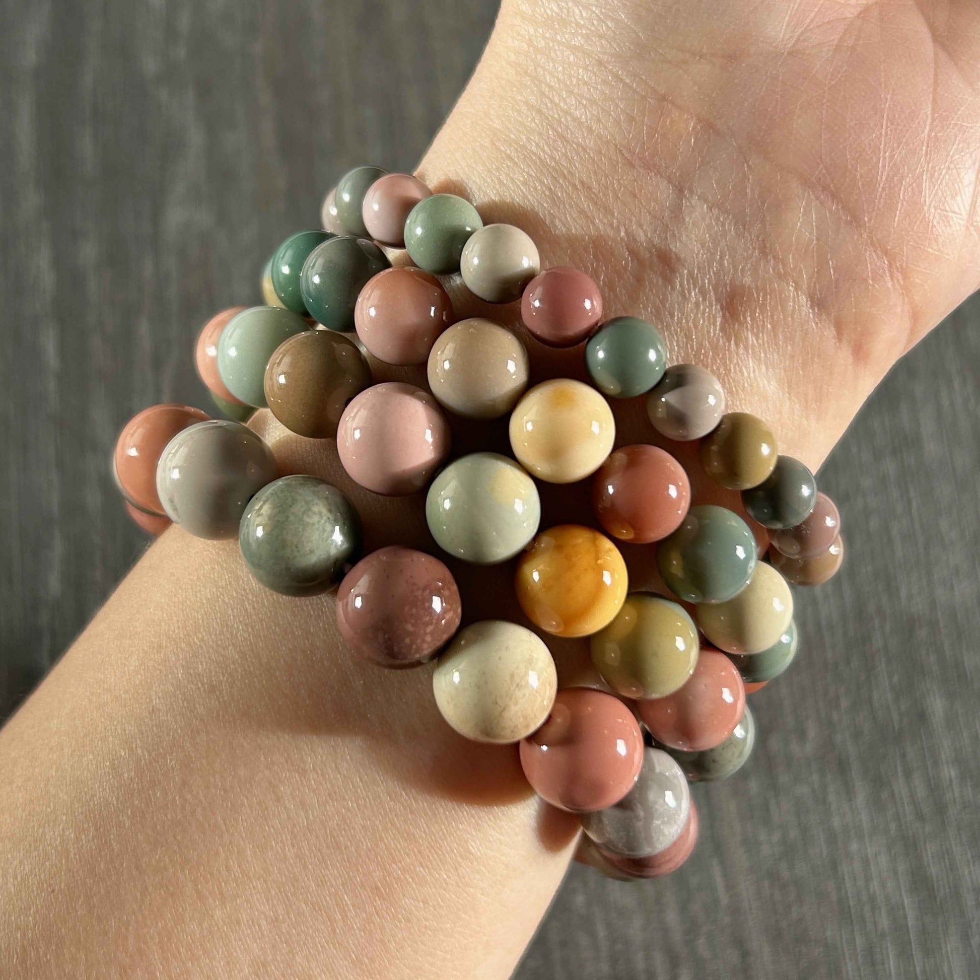 High Quality Rainbow Alashan Agate Bracelet in 7 to 11MM
