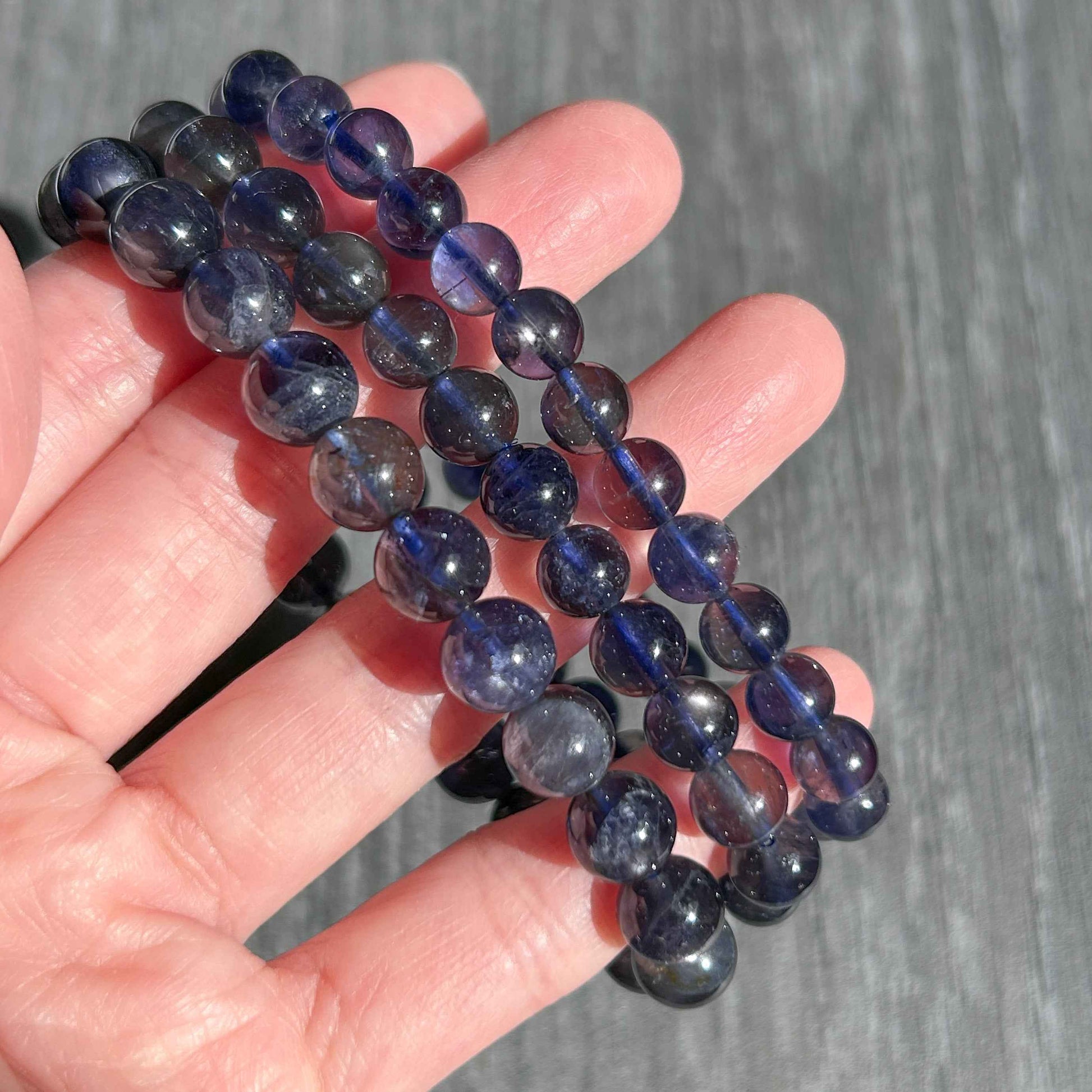 High Quality Natural Iolite Bracelet in 6 to 8MM
