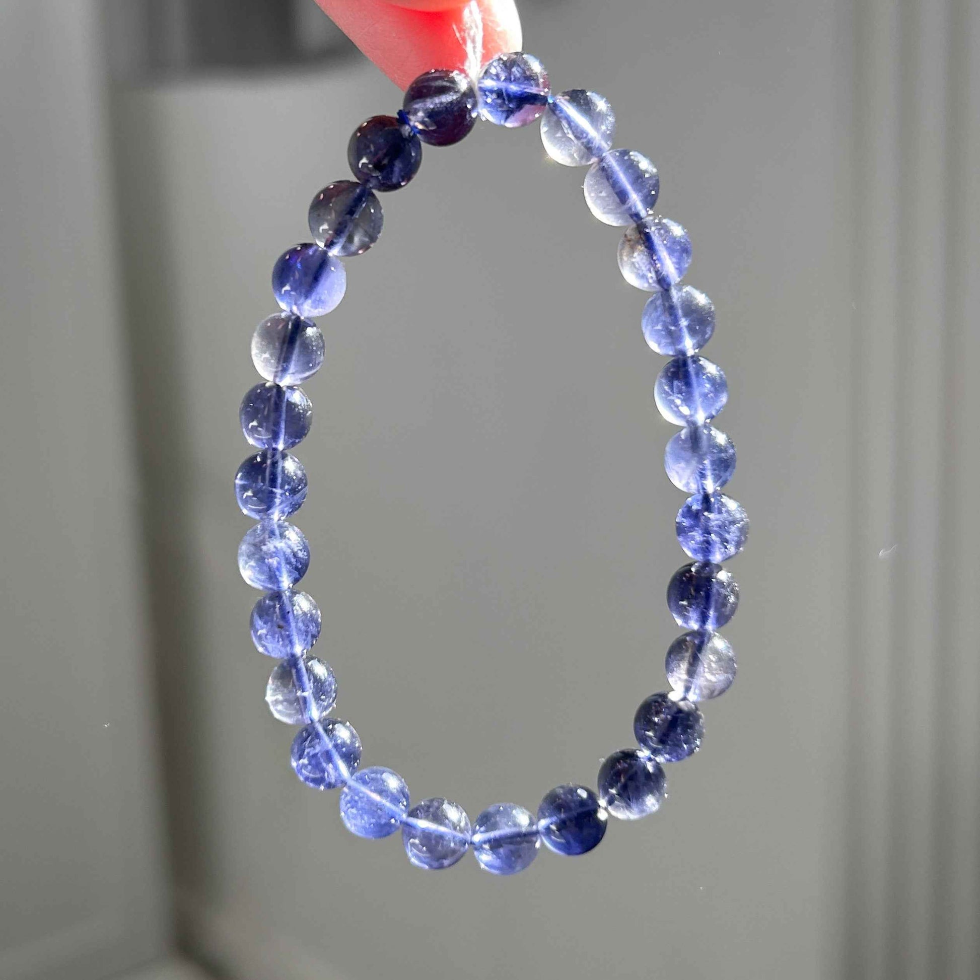 High Quality Natural Iolite Bracelet in 6 to 8MM
