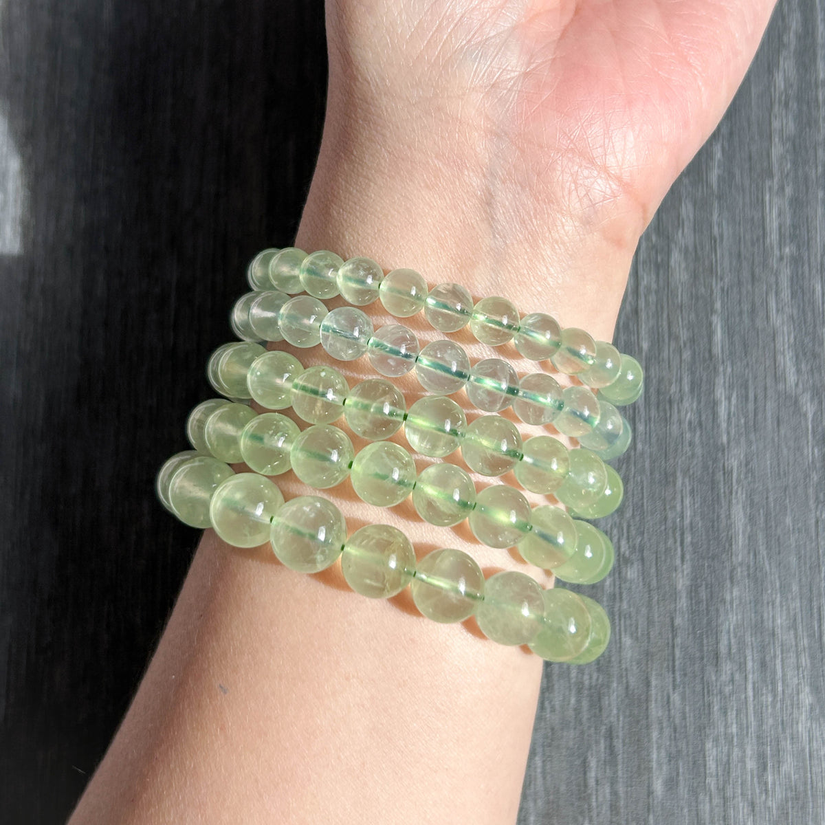 High Quality Prehnite Bracelet in 7-10MM