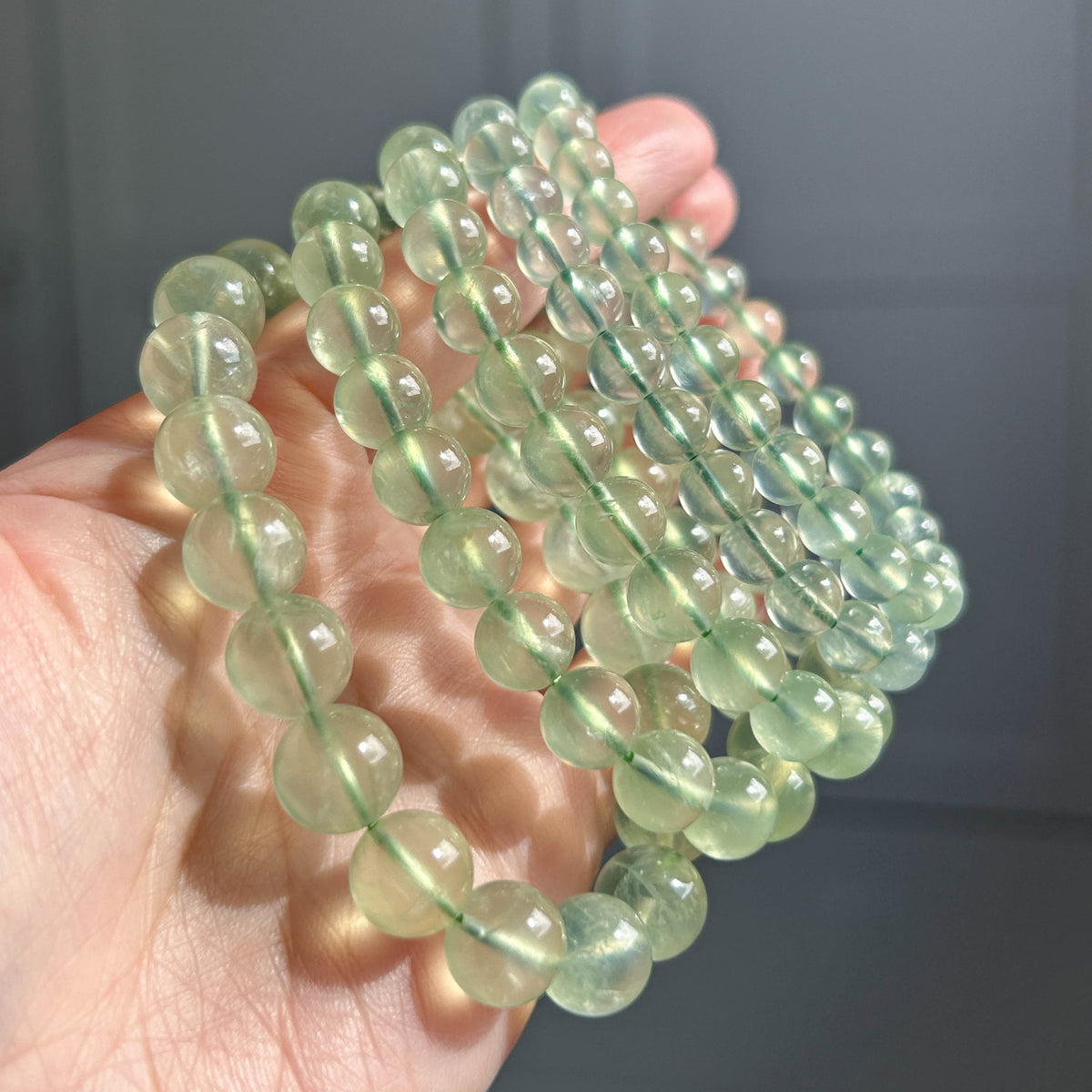 High Quality Prehnite Bracelet in 7-10MM