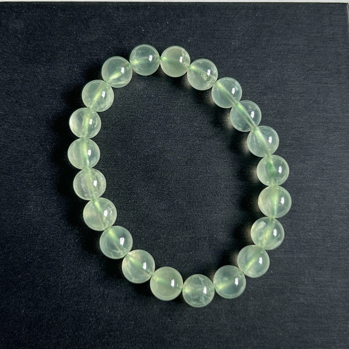 High Quality Prehnite Bracelet in 7-10MM