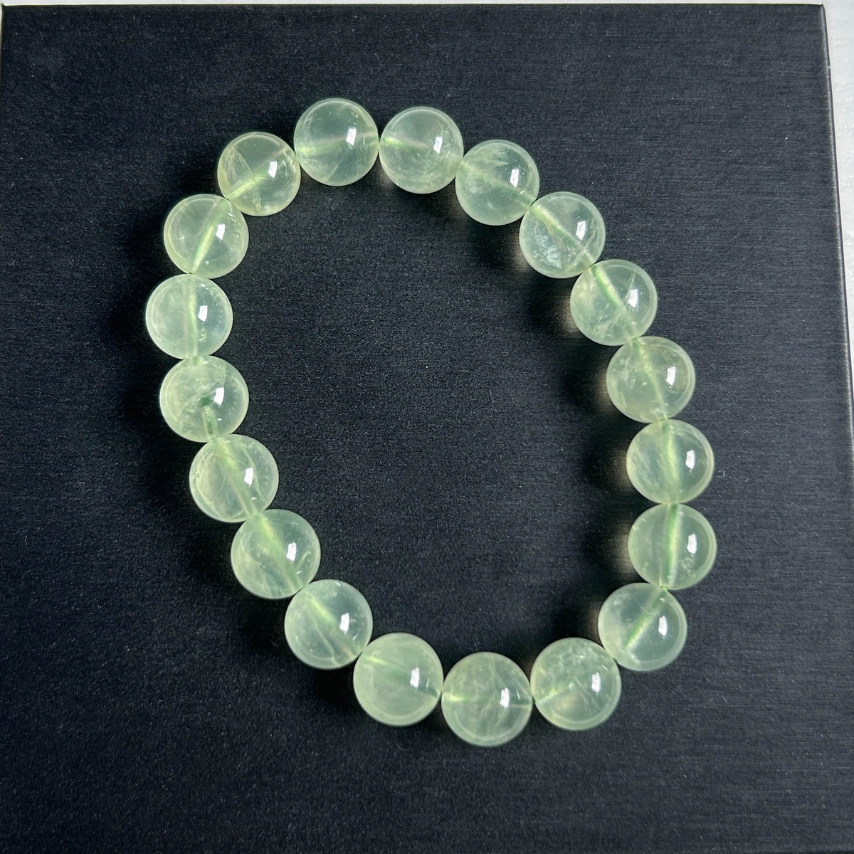 High Quality Prehnite Bracelet in 7-10MM