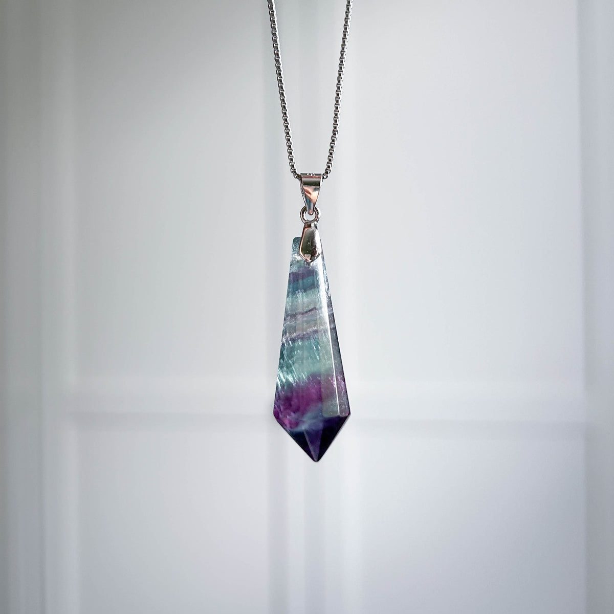 Fluorite Pendulum Pendant in 925 Sterling Silver (chain excluded)