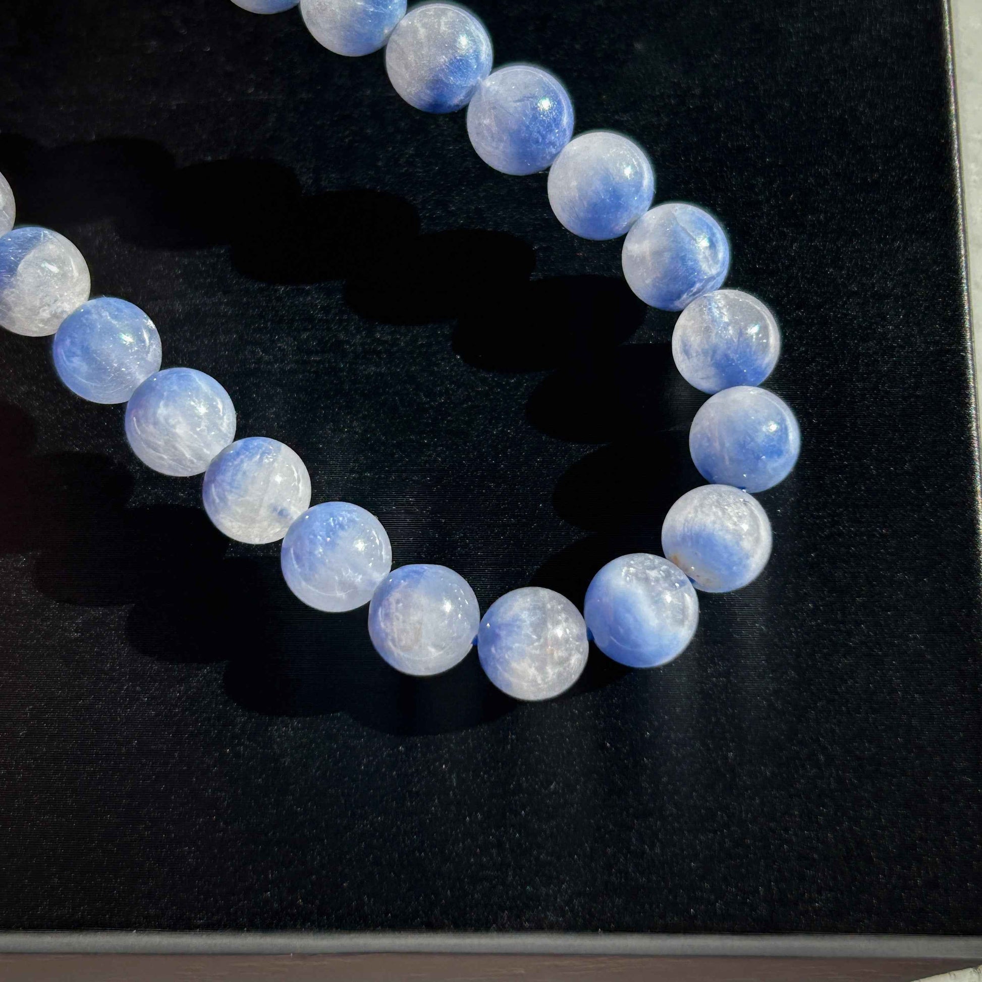 Rare High Quality Dumortierite Bracelet in 7.7MM
