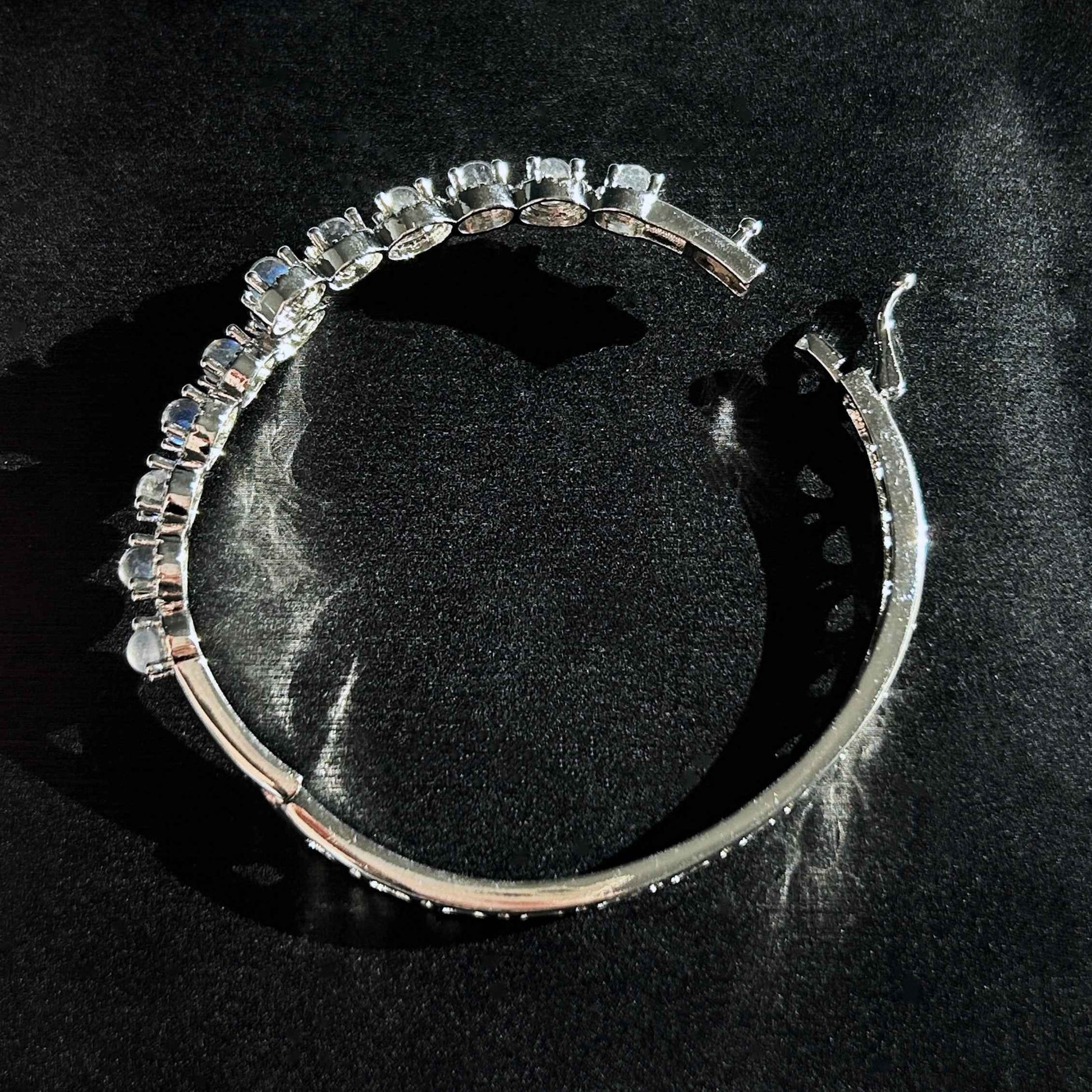 Natural Rainbow Blue Labradorite Free Size Silver Bangle with Zircon