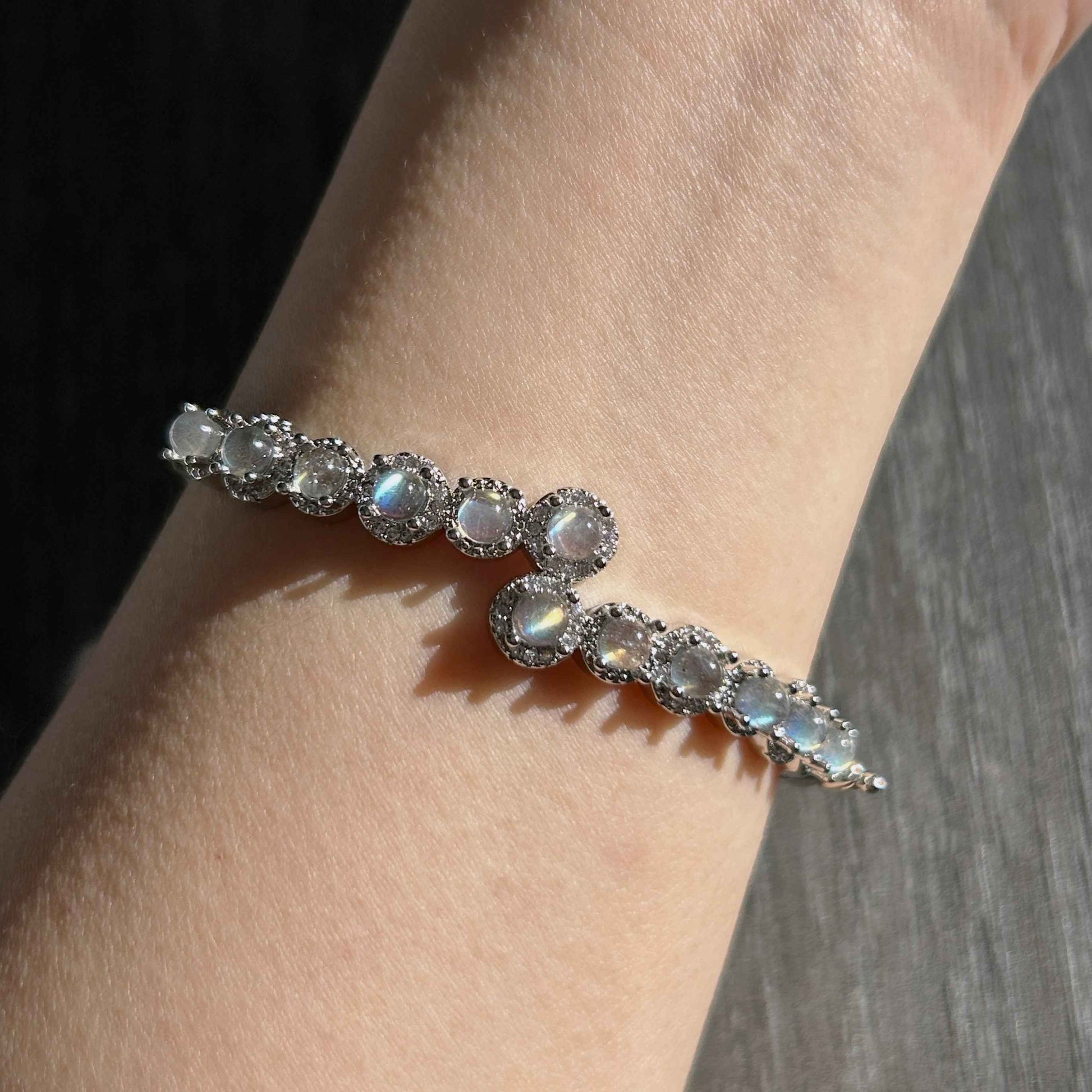 Natural Rainbow Blue Labradorite Free Size Silver Bangle with Zircon