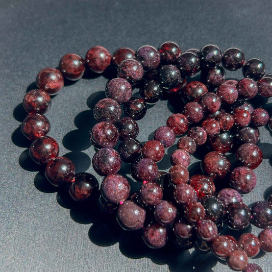 Natural Garnet with Starry Light Bracelet in 6 to 10MM