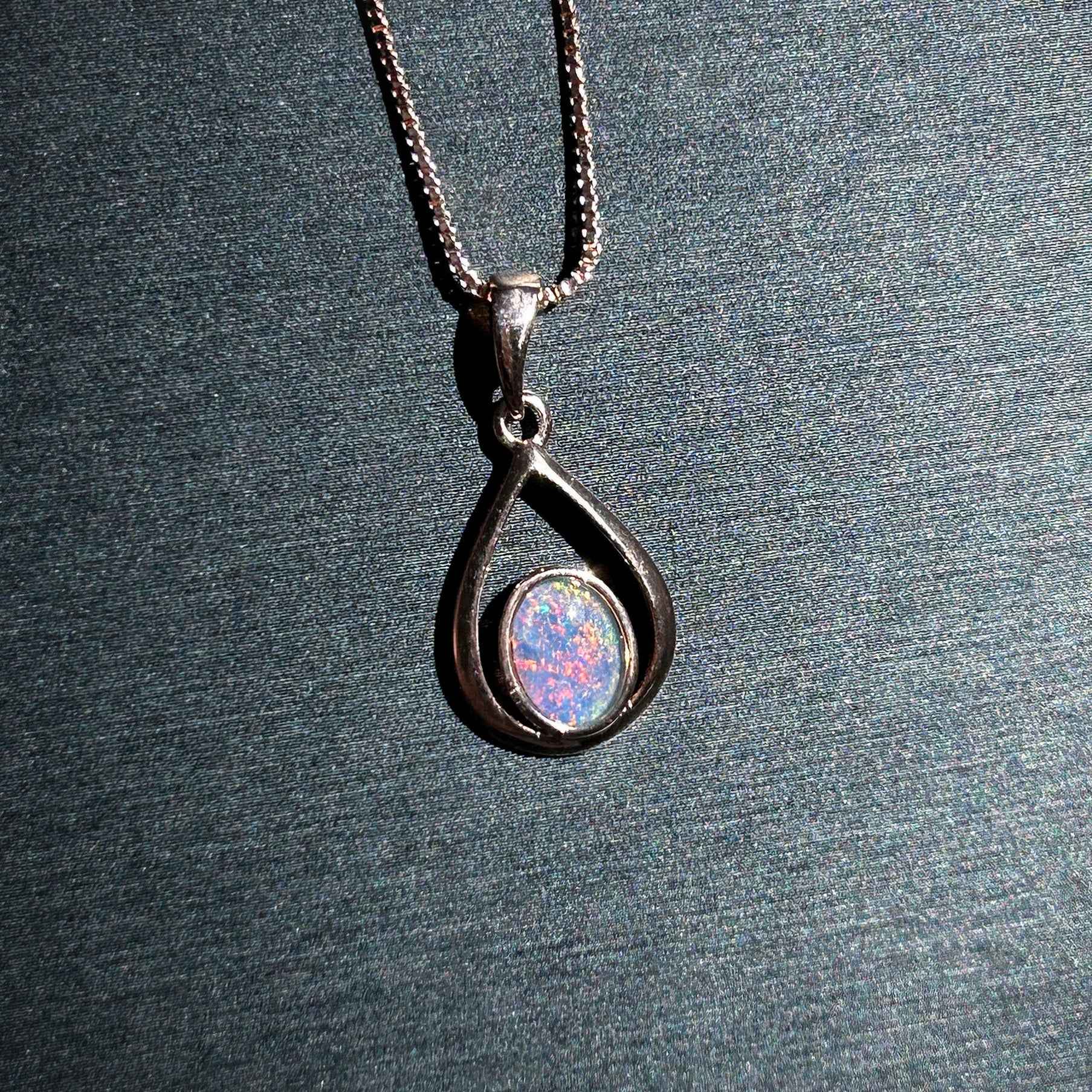 High Quality Australian Natural Rainbow Opal Rose Gold Pendant