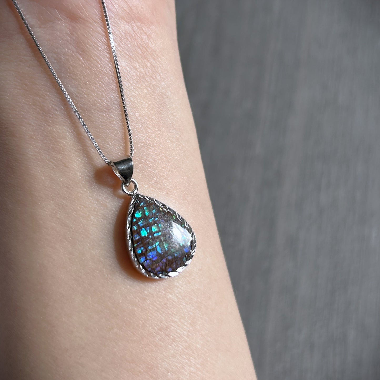 Rare Rainbow Ammolite 925 Sterling Silver Pendant (chain excluded) - Crystal Moment