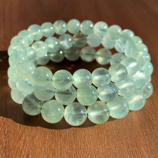 High Quality Prehnite Bracelet in 8 to 10MM