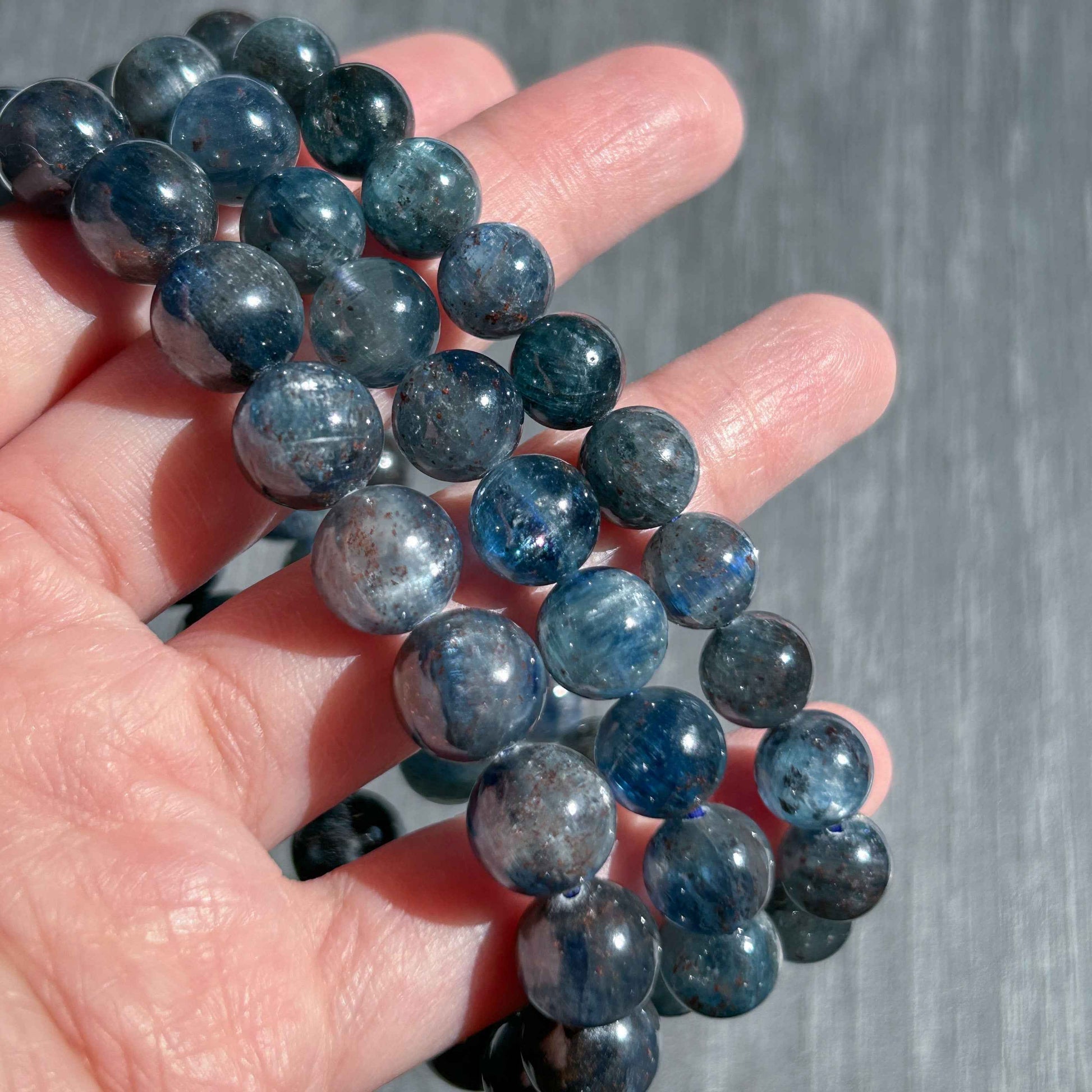 Rare Kyanite with Shining Bracelet in 8 to 10MM