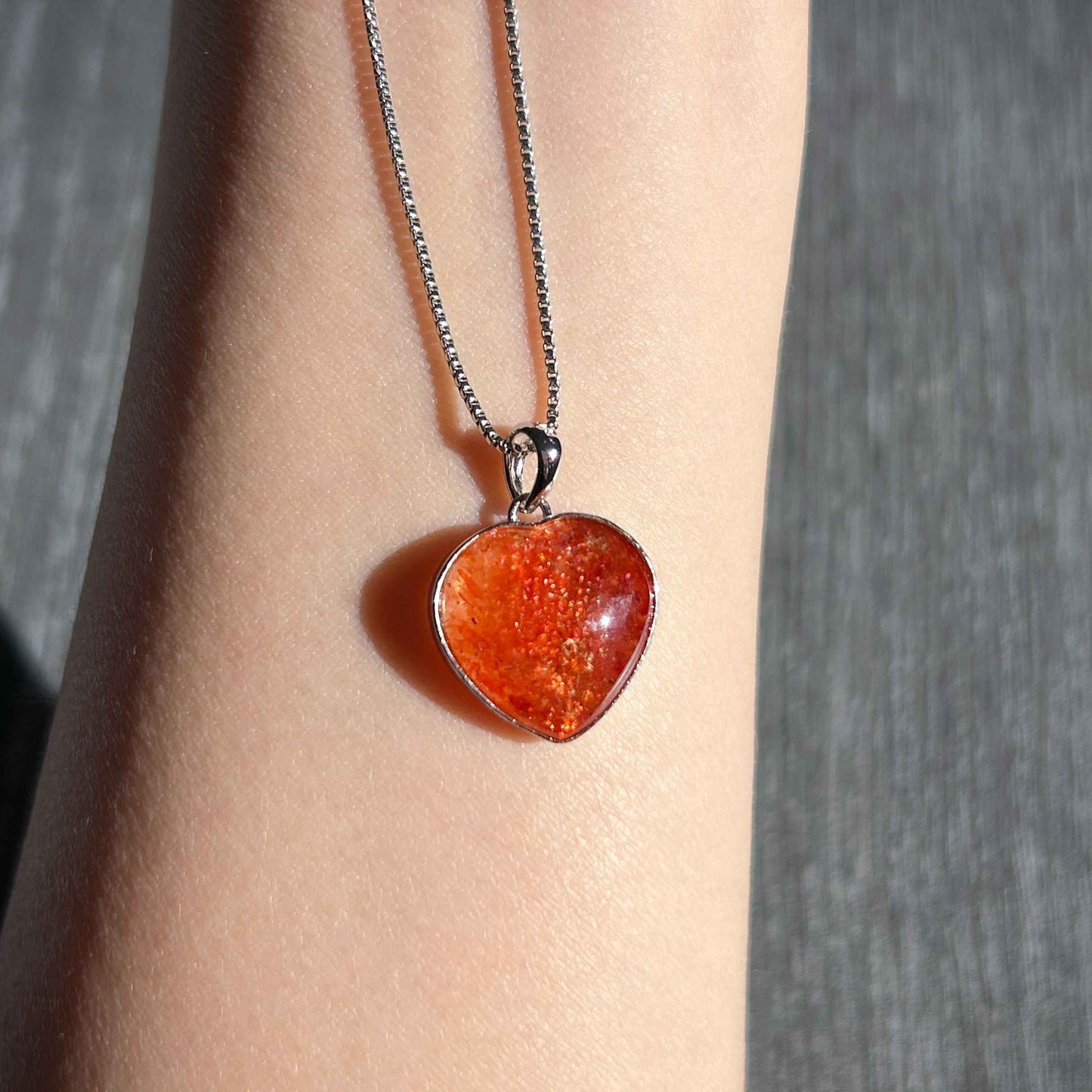 Rare Natural Golden Sunstone Heart 925 Sterling Silver Pendant (chain excluded)