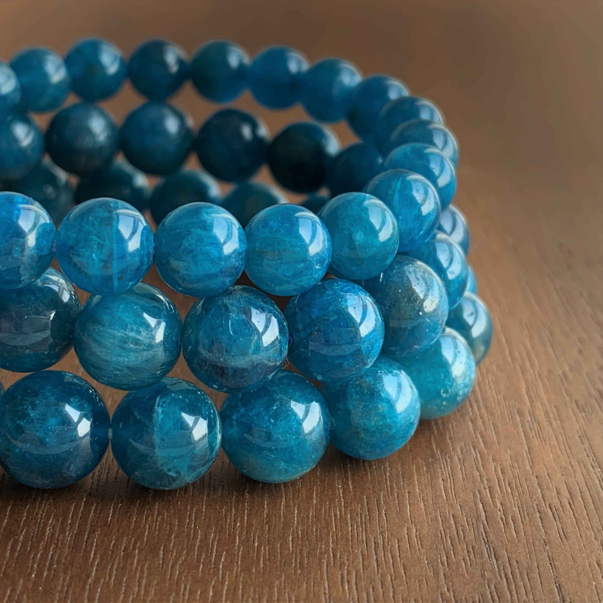 Natural Apatite Bracelet in 8 to 10MM